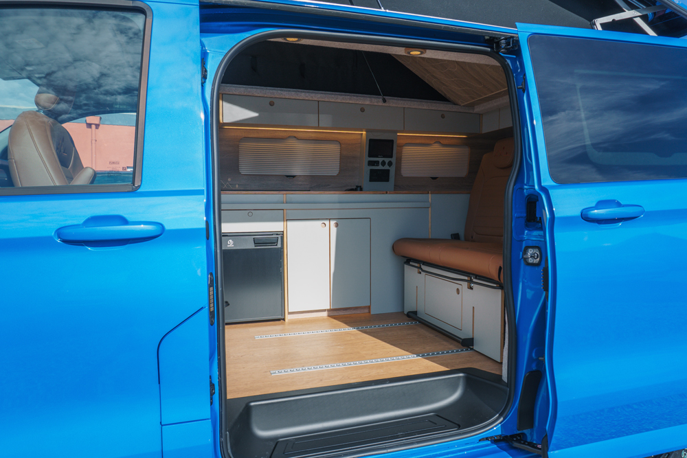 Volkswagen T30 T7 Commerce Plus - Offtrail Low conversion
